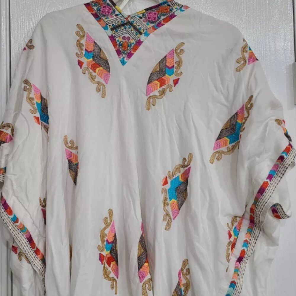 NWOT Gorgeous ANTHROPOLOGIE RD+KOKO EMBROIDERED CARDIGAN KIMONO White Multi - Picture 2 of 5